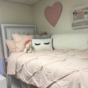 Pottery Barn Microfiber Pintuck Comforter and Sham SET TWIN XL Dorm ROOM